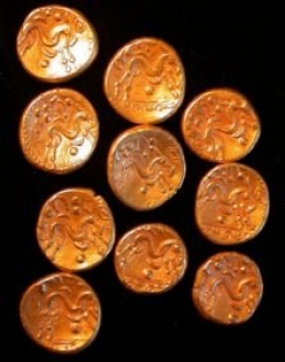 Британец нашел золотые монеты возрастом 2000 лет
