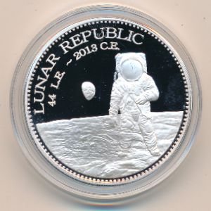 Lunar republic., 25 craters, 2013